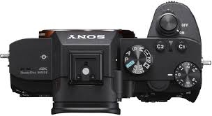 مشاوره خرید دوربین سونی A7 III؛ آیا هنوز بهترین گزینه فول‌فریم است؟