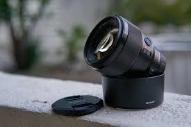 راهنمای خرید لنز Sony FE 85mm f/1.8؛ انتخابی هوشمندانه برای پرتره‌نگاری حرفه‌ای