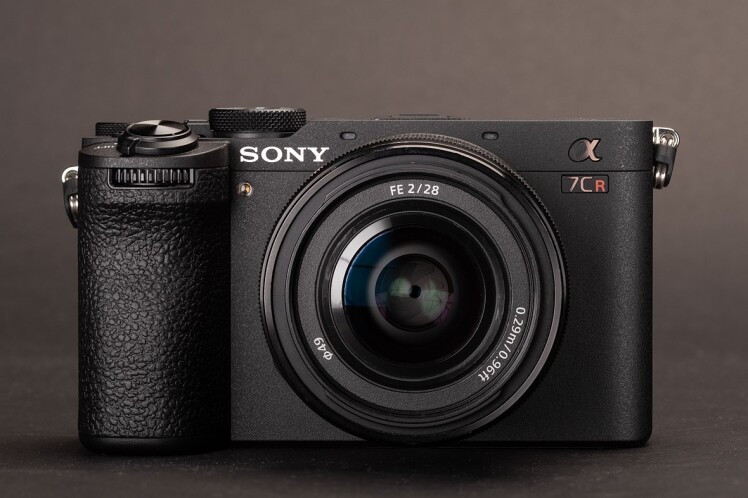 نقد و بررسی دوربین سونی دوربین Sony a7CR | ویژگی ها و مشخصات اصلی 