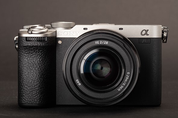 بررسی Sony a7C II: دوربینی کوچک با کمترین مصالحه