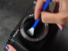 نگهداری و سرویس سنسورهای فولفریم پررزولوشن Sony A7R برای جلوگیری از افت فوکوس