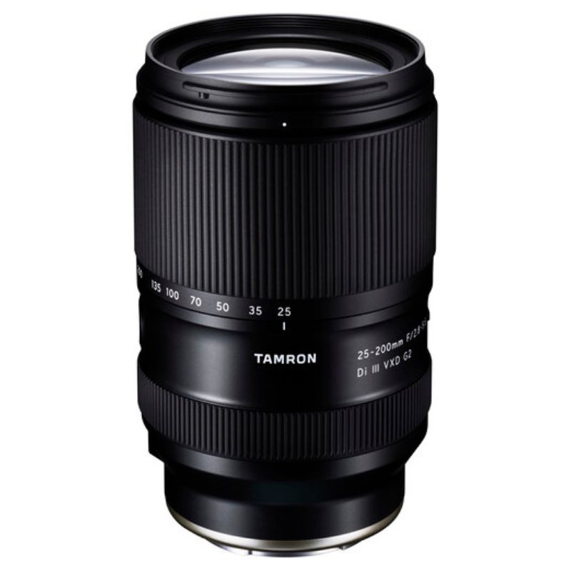 چگونه با Tamron 25-200mm F2.8-5.6 Di III VXD G2 سفر و عکس مدلینگ انجام دهیم؟