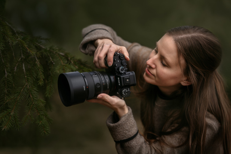 Sony FE 85mm f/1.4 GM II | انتخاب حرفه‌ای عکاسان پرتره