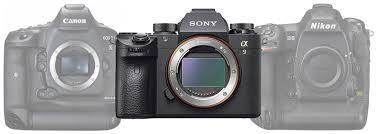 چرا دوربین‌های سونی در ایران گران‌تر از مدل‌های کانن و نیکون هستند؟