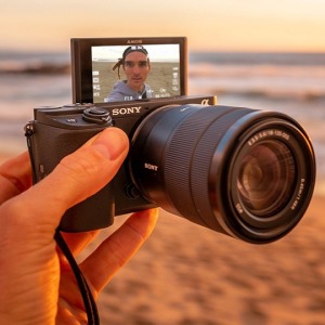 قیمت خرید و مشخصات دوربین سونی a6400
